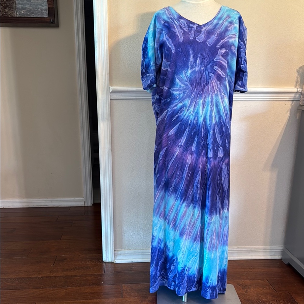*COMMON THREADS MAXI TIE-DYED DRESS (sz 3X)